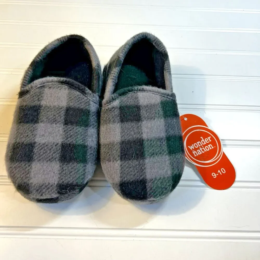 Wonder Nation Size 9-10 Black And Gray Plaid Slippers